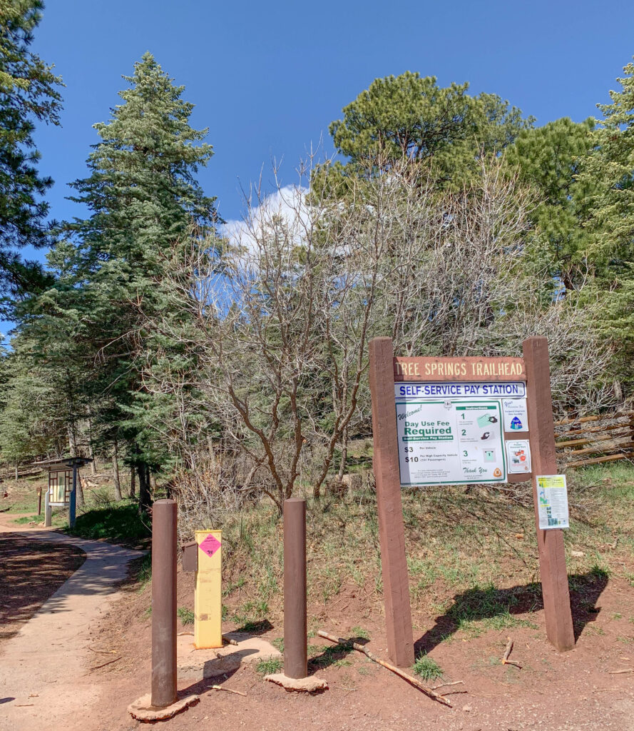 Trailhead of Tree Spring Trail