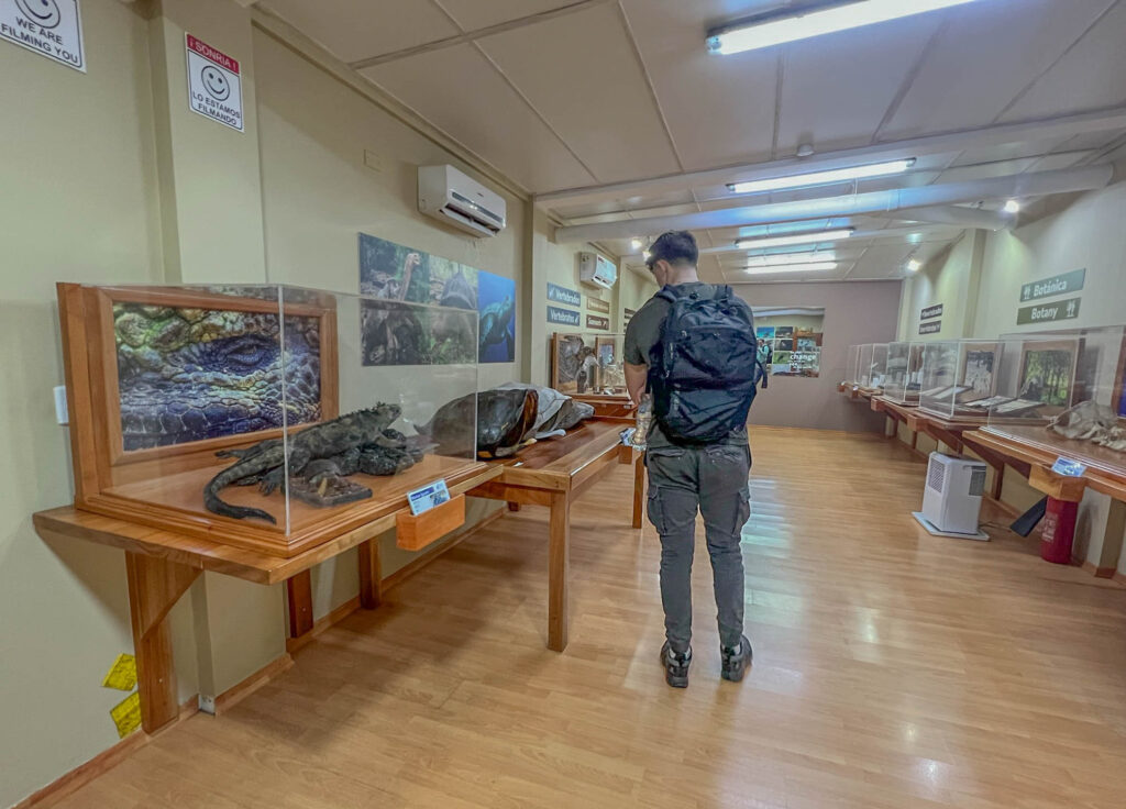 Charles Darwin Research Center displays