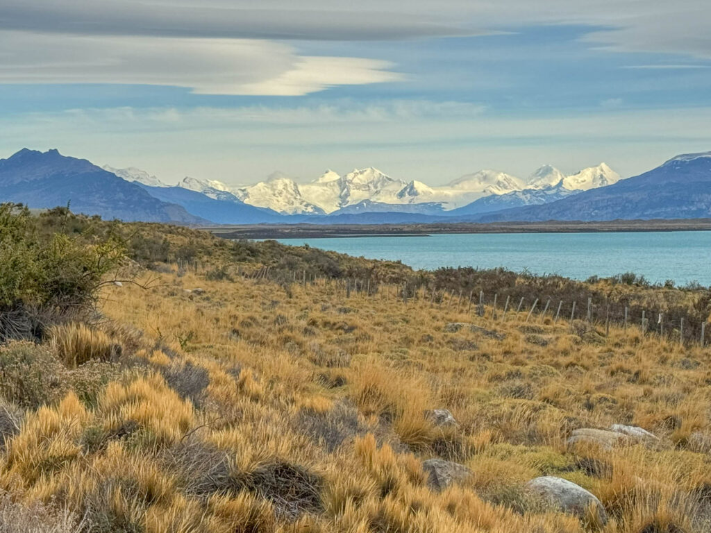 Typical scenery during the 90-minute drive from El Calafate to Parque Nacional los Glaciares ... IF you have good weather