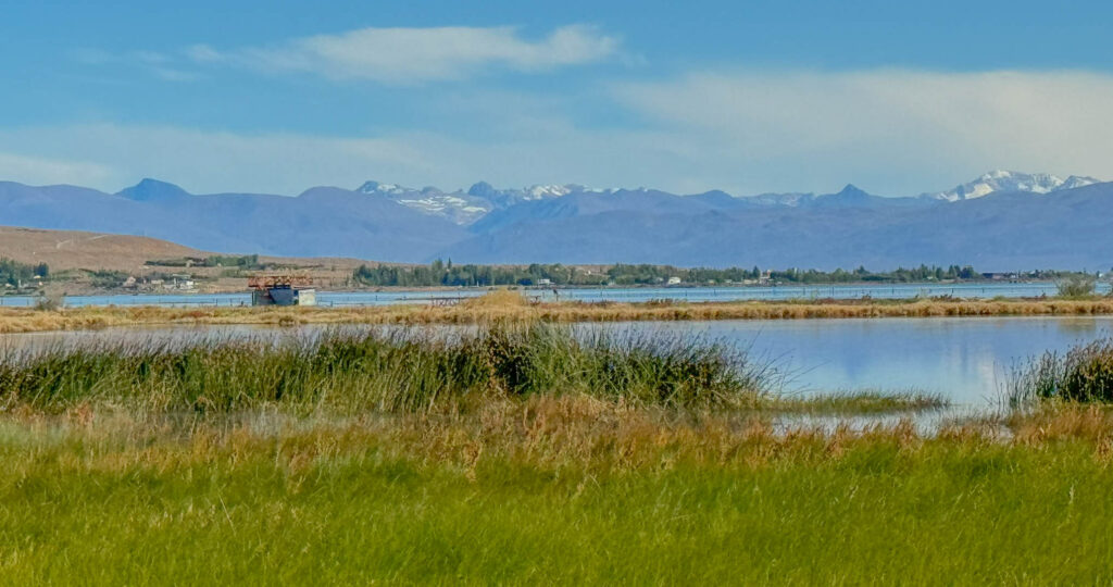 View of the lagoon with the mountains in the distance