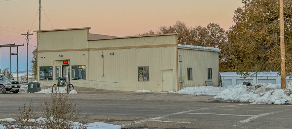 Gas station and convenience store in Maxwell, New Mexico