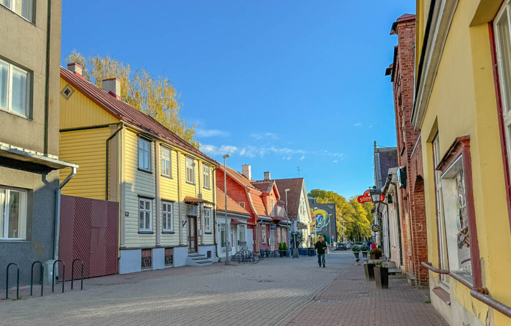 Walking the streets of Pärnu’s old town ... alone.