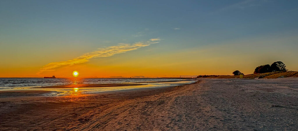 ... and we enjoy a nice sunset on the beach.