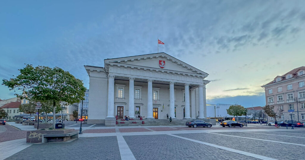 Vilnius Town Hall sits proudly in the Old Town’s square, rocking its Neoclassical look with big columns and a fancy portico. Designed by Laurynas Gucevičius, it’s been around since 1799. Over the years, it’s worn many hats: government hub, cultural hangout, and public meeting spot. These days, it hosts ceremonies, art shows, concerts, and more.