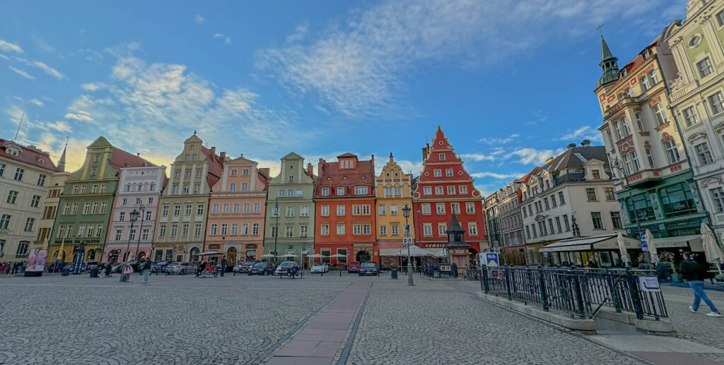 Here's a closer look at the colorful townhouses you'll find in Wrocław’s Market Square (Rynek)