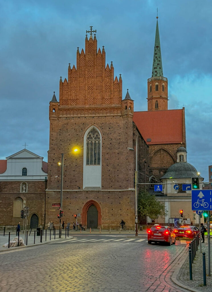 The Church of St. Vincent (Kościół św. Wincentego i św. Jakuba) in Wrocław, Poland, is a historic landmark with roots dating back to the 13th century. Over the centuries, it has served both Catholic and Protestant communities, reflecting its diverse history.