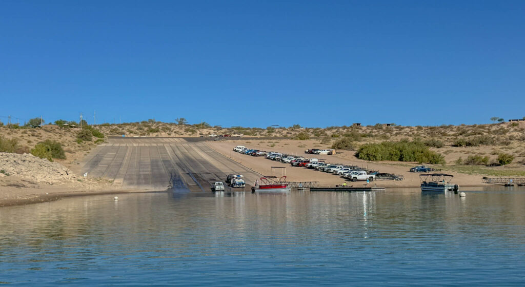 Where the lake day beginsāMarina del Surās main boat ramp, usually buzzing with trucks, trailers, and a few excited dogs.